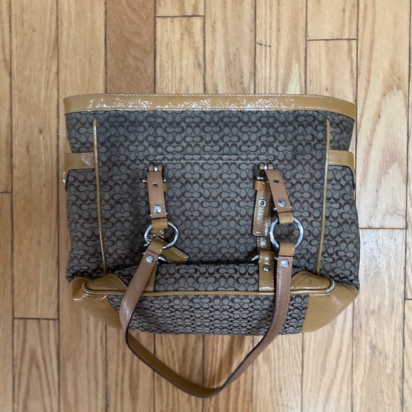 COACH F12344 Signature Tan Patent Leather Gallery Tote Shoulder Bag Purse - Picture 3 of 4